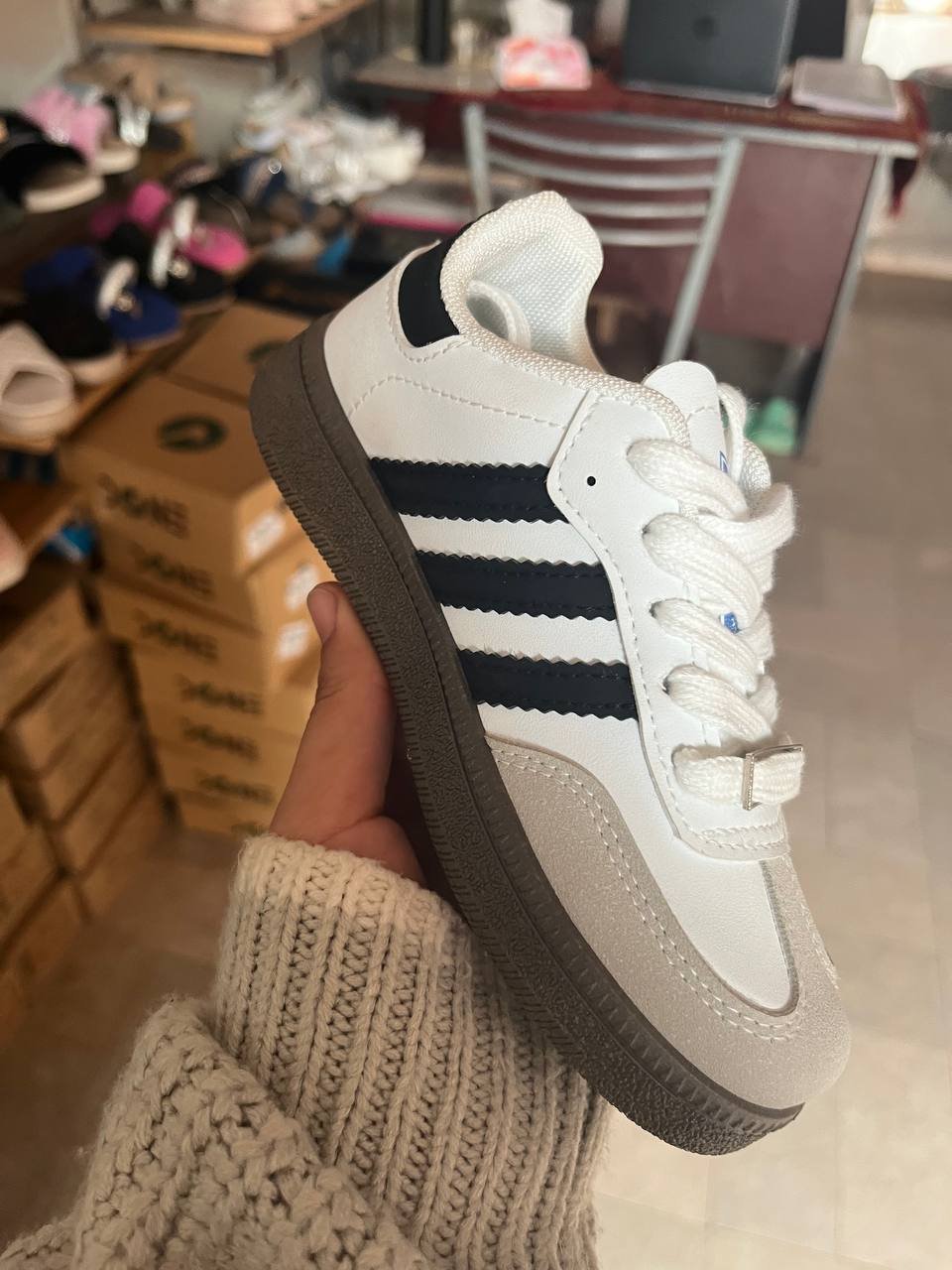 photo_5787171851443310172_y